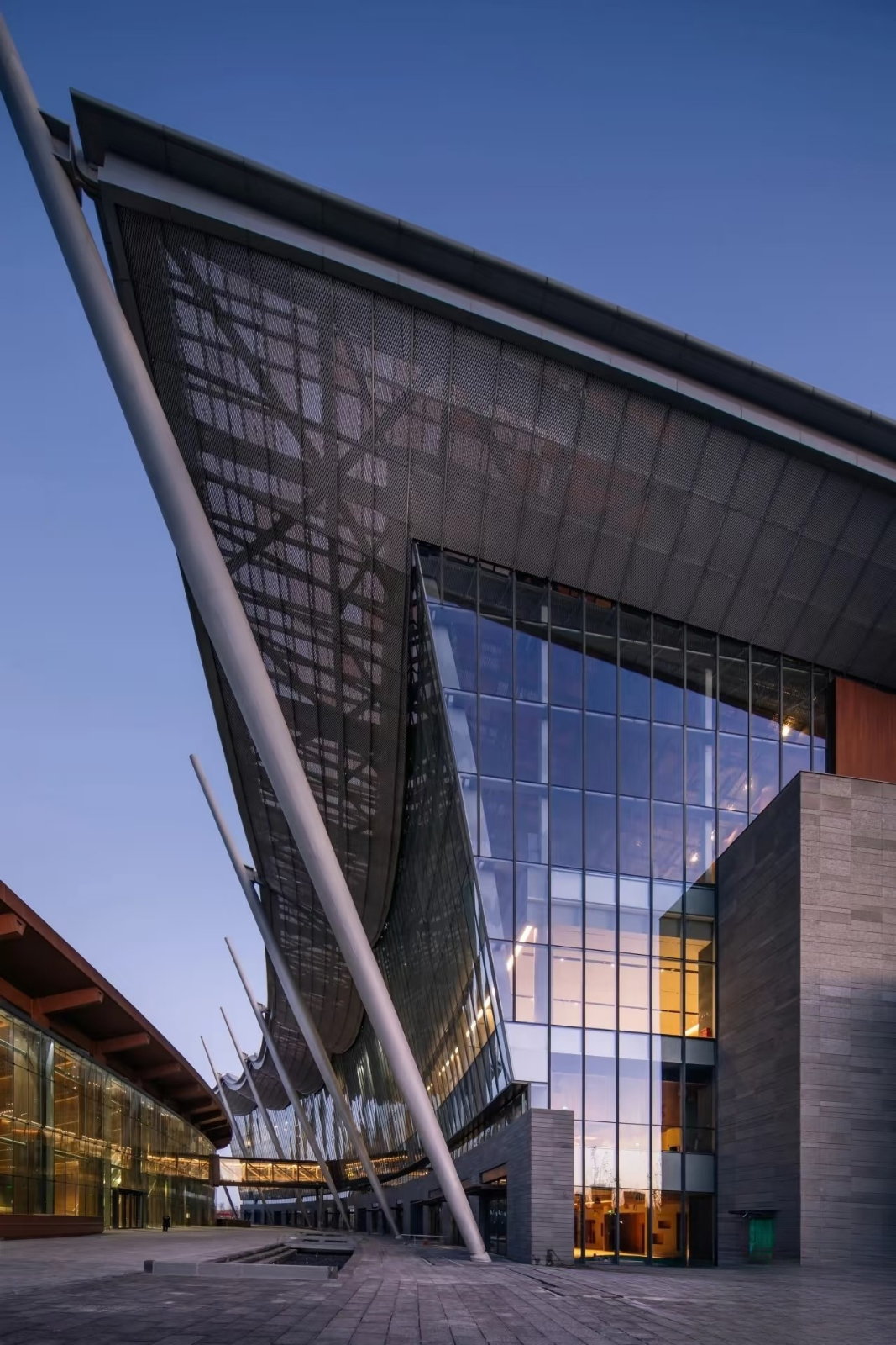 Sail-inspired architecture of Beijing Grand Canal Museum